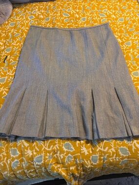 Vintage Isabella Suits Kick Pleat Grey Skirt Work Business Casual Retro Straight